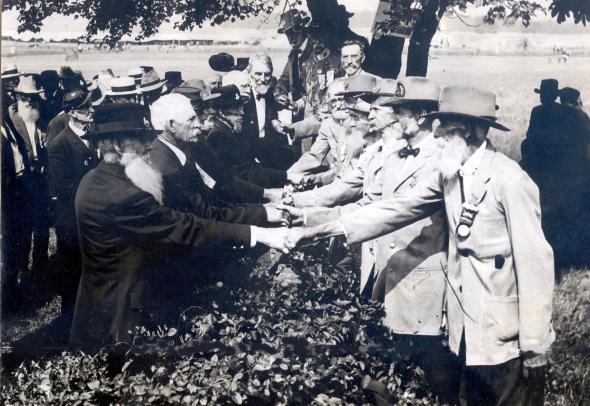 9-12-3-3-explorepahistory-a0h4j5-a_349